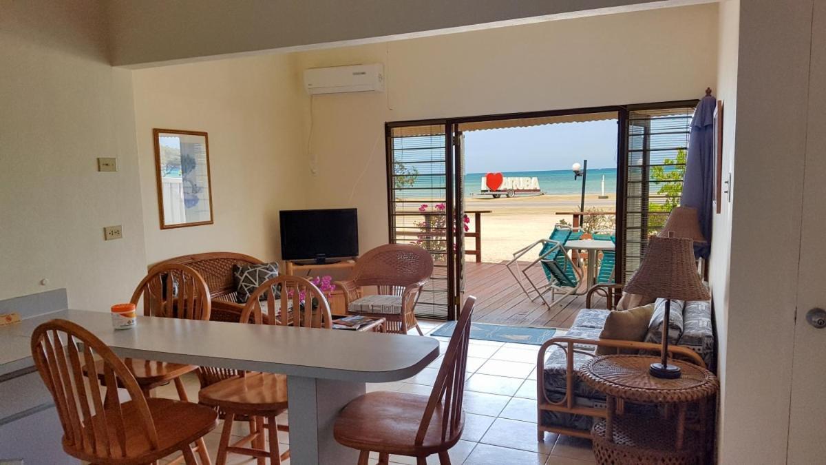 Aruba Beach Villas パームビーチ エクステリア 写真