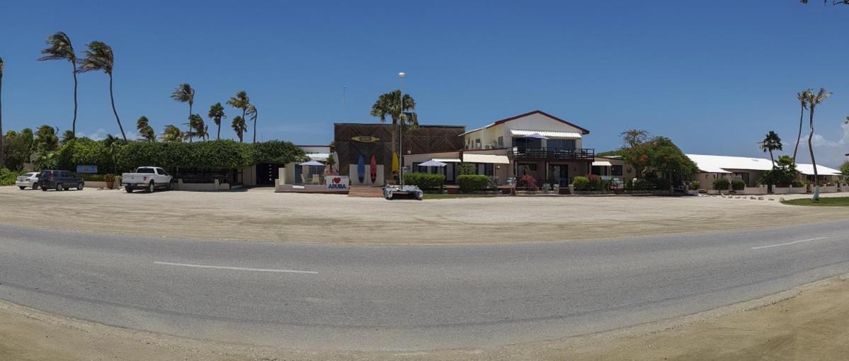 Aruba Beach Villas パームビーチ エクステリア 写真