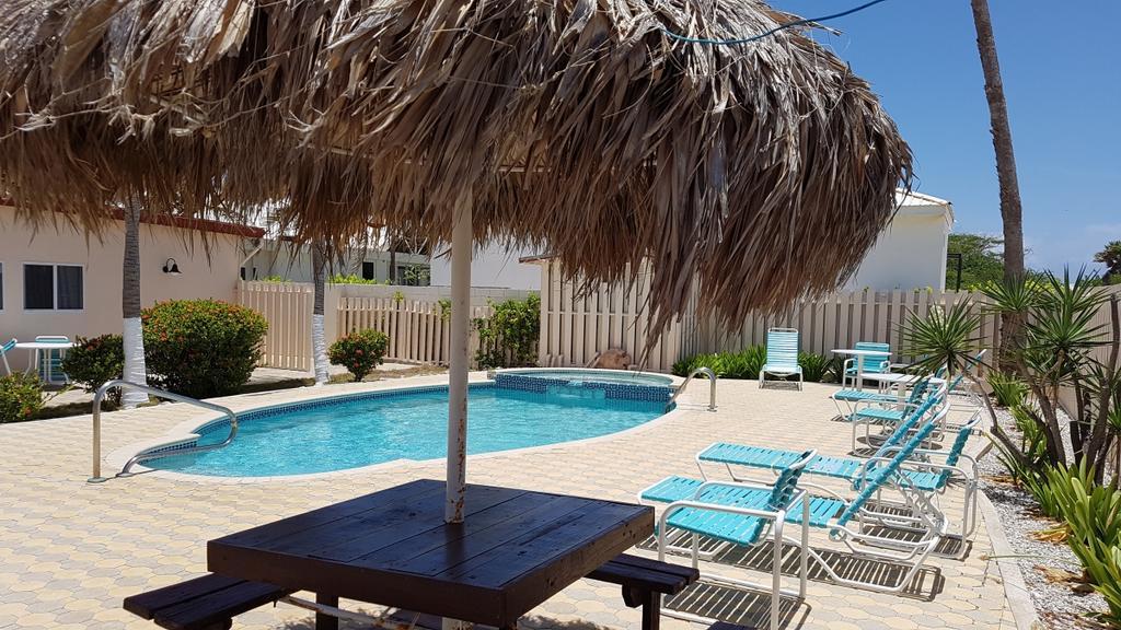Aruba Beach Villas パームビーチ エクステリア 写真